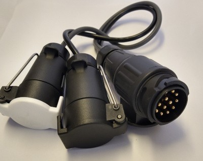 Two 7 pin plugs to 13 pin socket adaptor